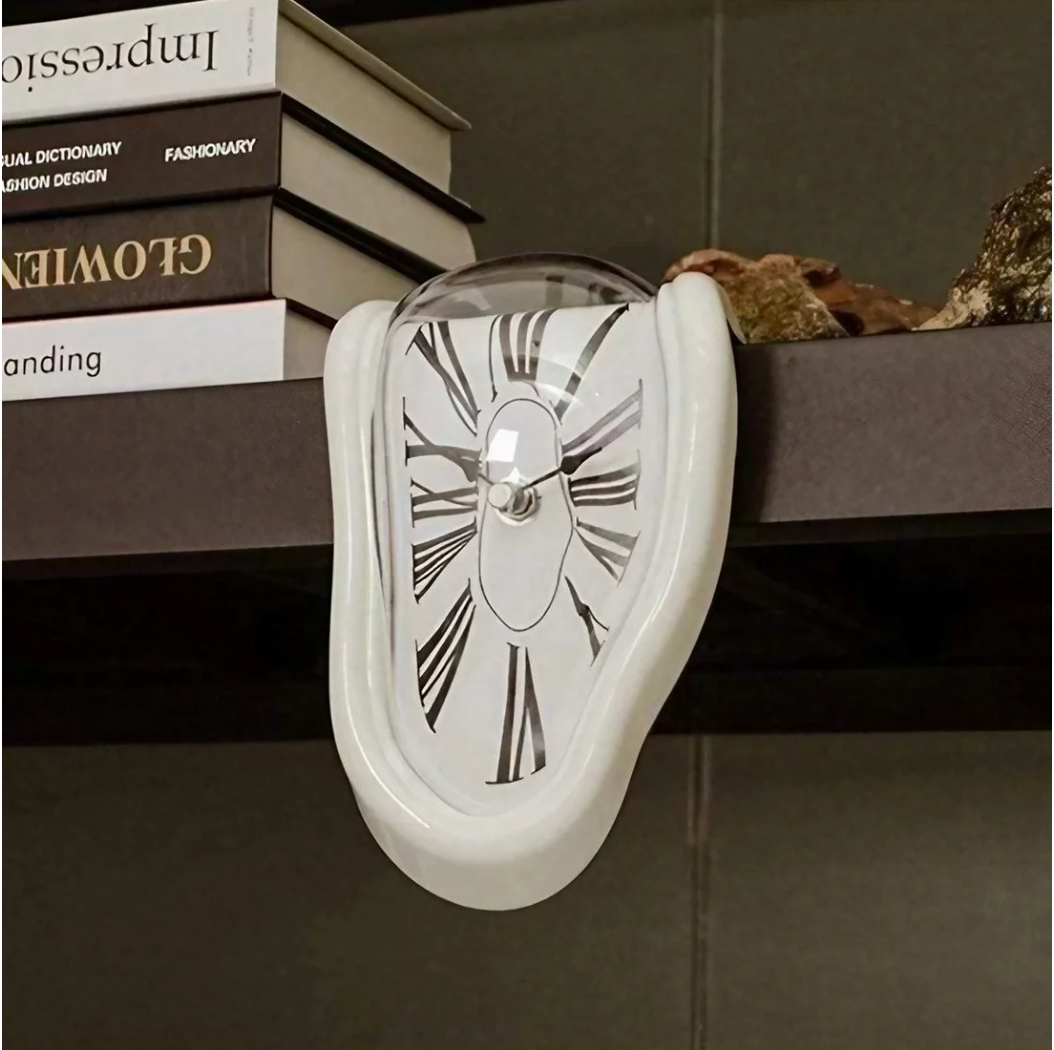 TrendyMelt™ 2023 Nieuwe Romeinse surrealistische wandklokken